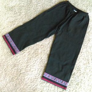 Hanna Andersson festive cropped black pants